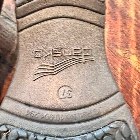 Dansko XP Floral Tooled Professional Clogs 37 - Picture 7 of 10